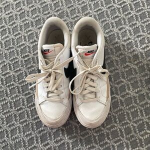 Nike White and Black Casual Shoes